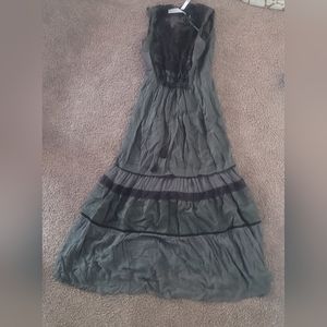 Gorgeous Elie Tahari maxi dress